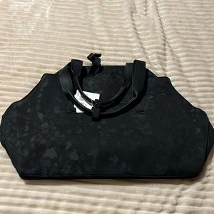 Lululemon Go Getter Bag